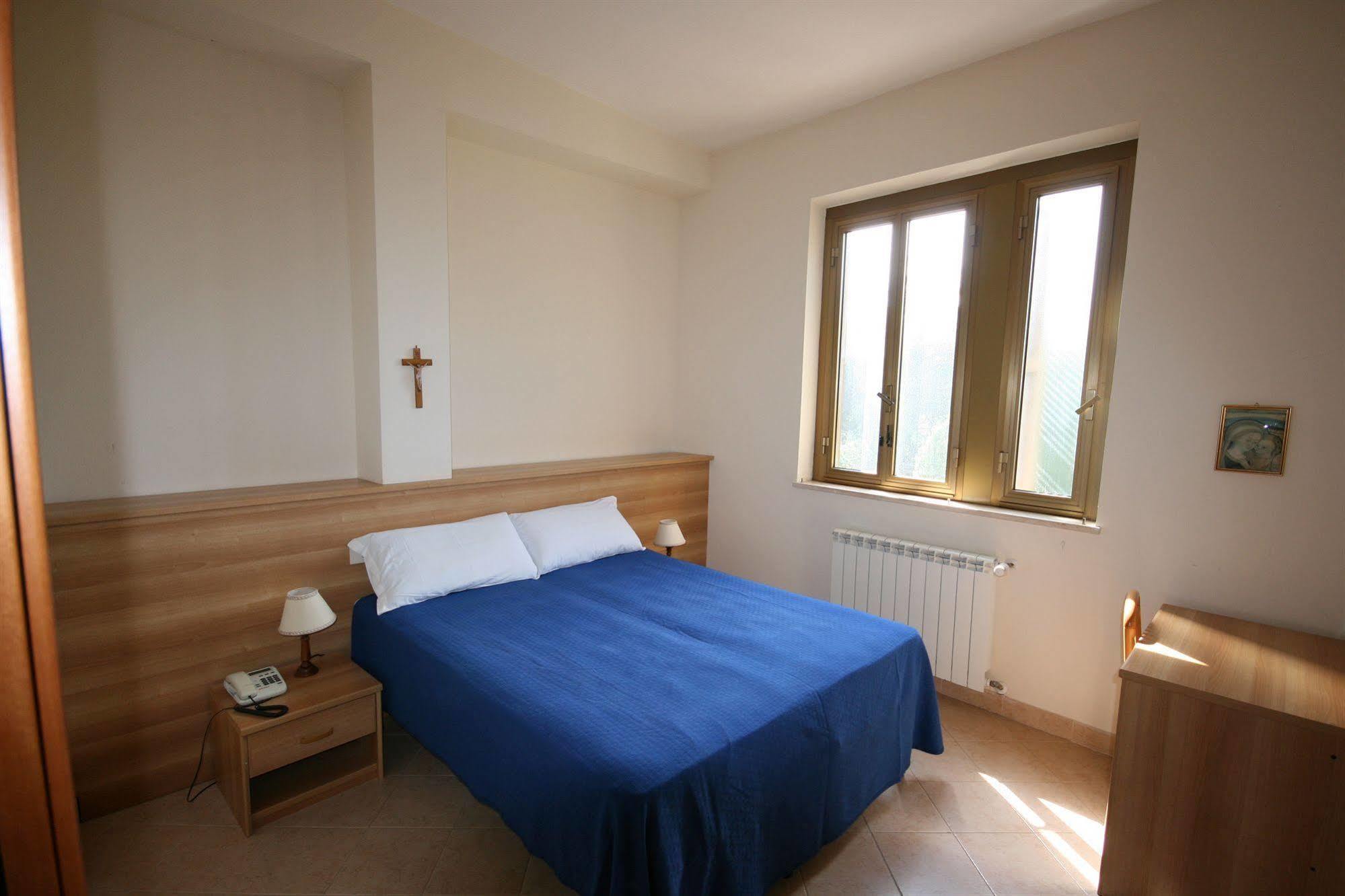 Parco Santa Rita Hotel Sacrofano ภายนอก รูปภาพ