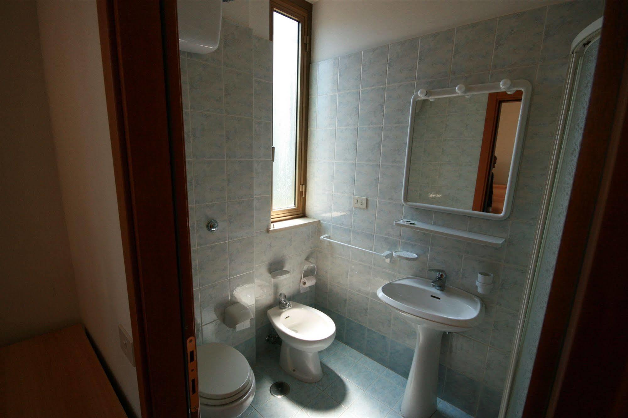 Parco Santa Rita Hotel Sacrofano ภายนอก รูปภาพ